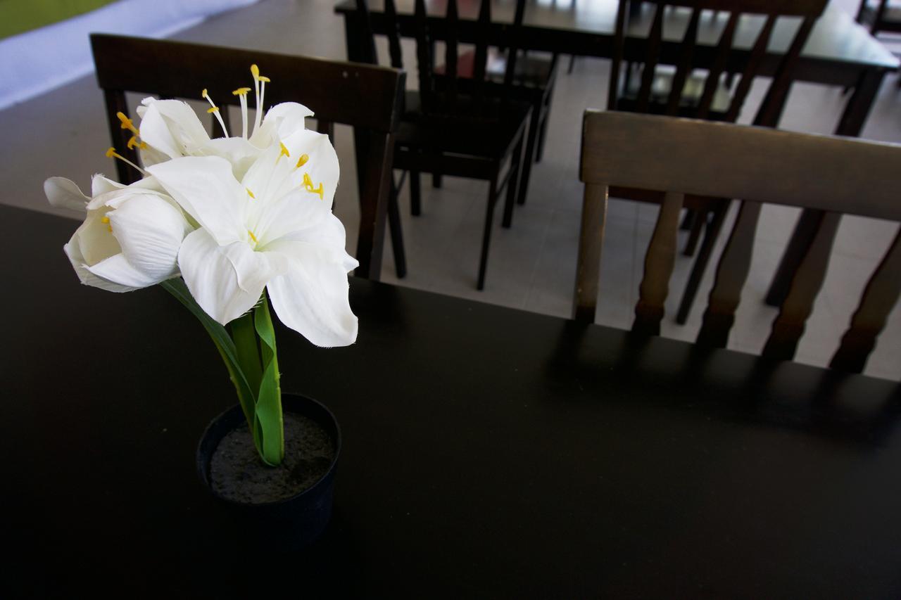 Milvus Hotel Куах Экстерьер фото