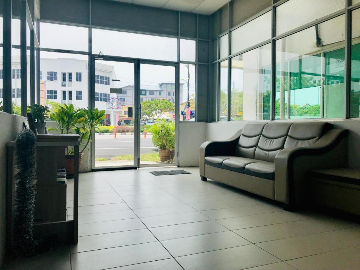 Milvus Hotel Куах Экстерьер фото